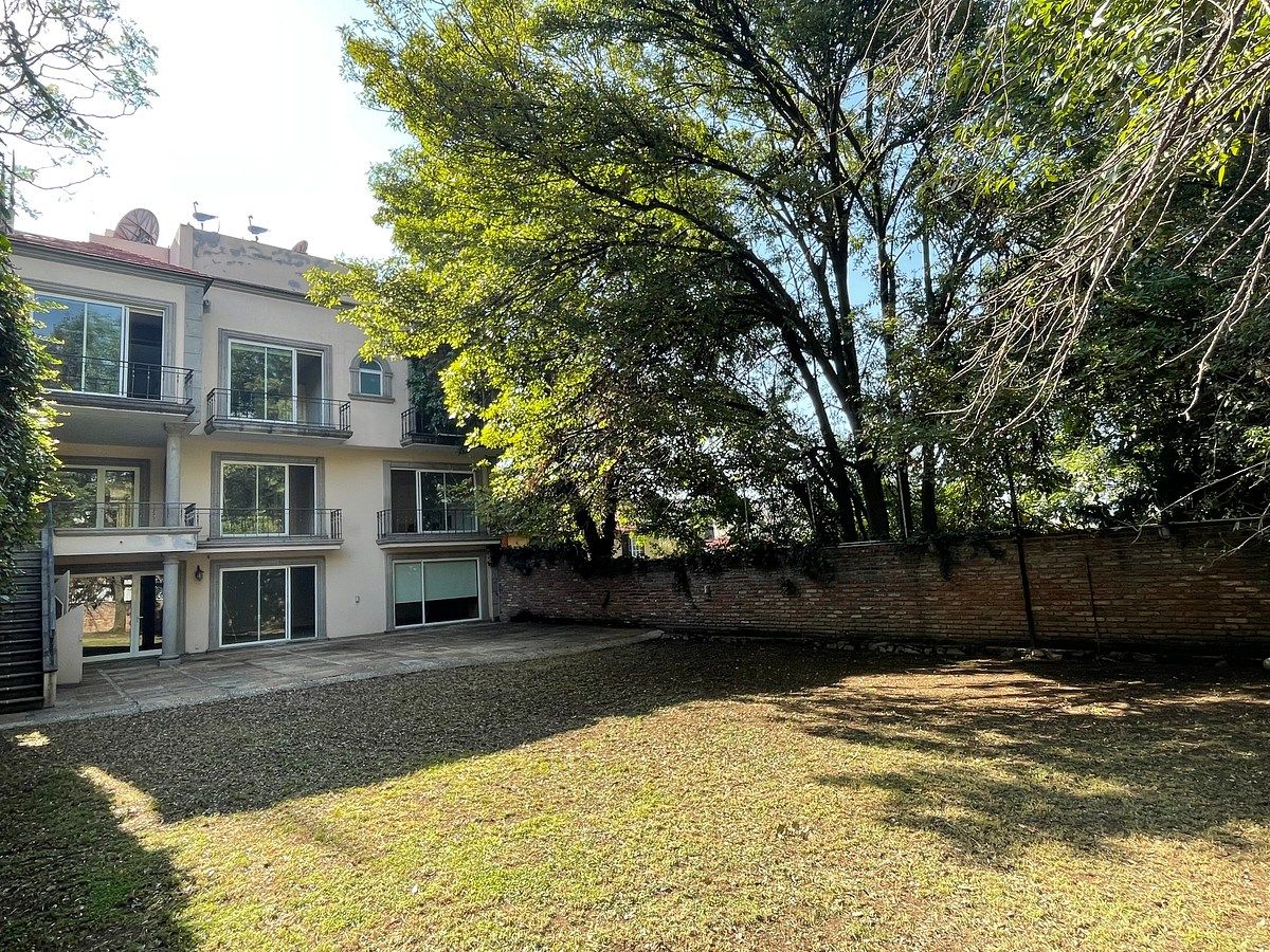 CASA À VENDA OU ALUGUEL EM LOMAS DE TECAMACHALCO, foto 1 de 27
