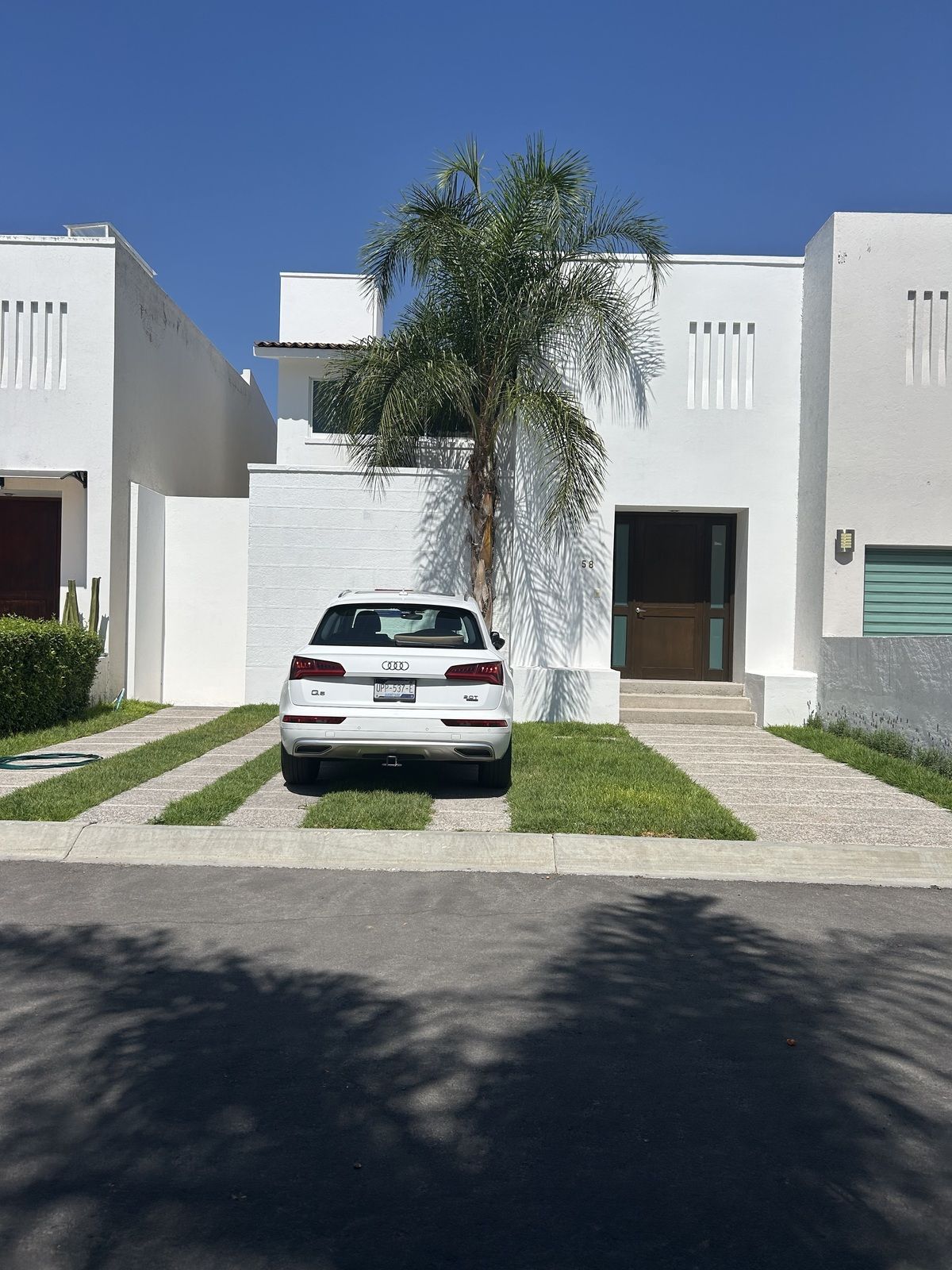 1 de 36: Casa / cochera
