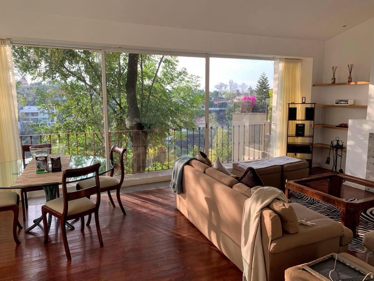Edificio en Venta en Palacio De Versalles con 0 Recámaras, 0 Baños y 1189 Metros Cuadrados Edificio en Venta en Palacio De Versalles con 0 Recámaras, 0 Baños y 1189 Metros Cuadrados