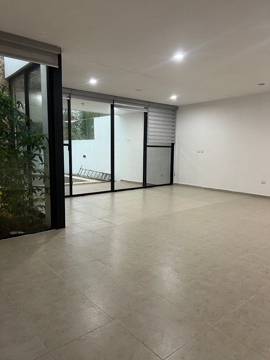 Casa en Conkal, Conkal, foto 2 de 38