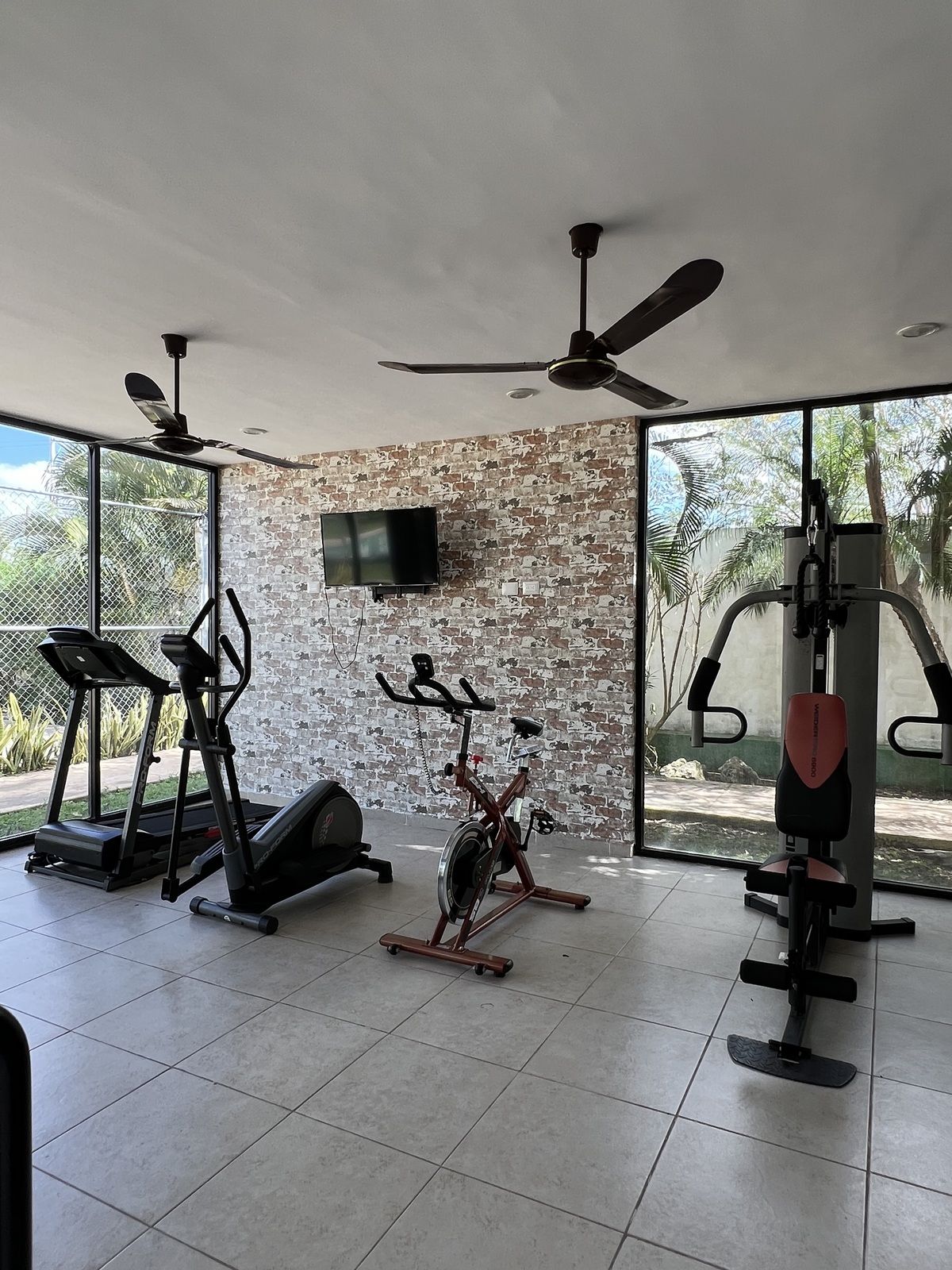 32 de 35: Gimnasio de la privada