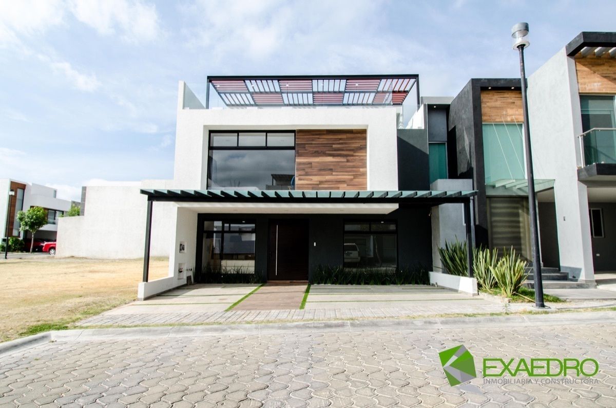 CASA EN VENTA EN LINARES 38 DEL PARQUE NUEVO LEON EN LOMAS DE ANGELOPOLIS  PUEBLA | EasyBroker