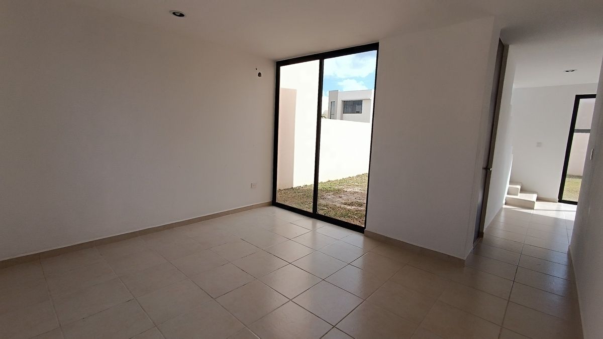3 of 38: Area de Sala