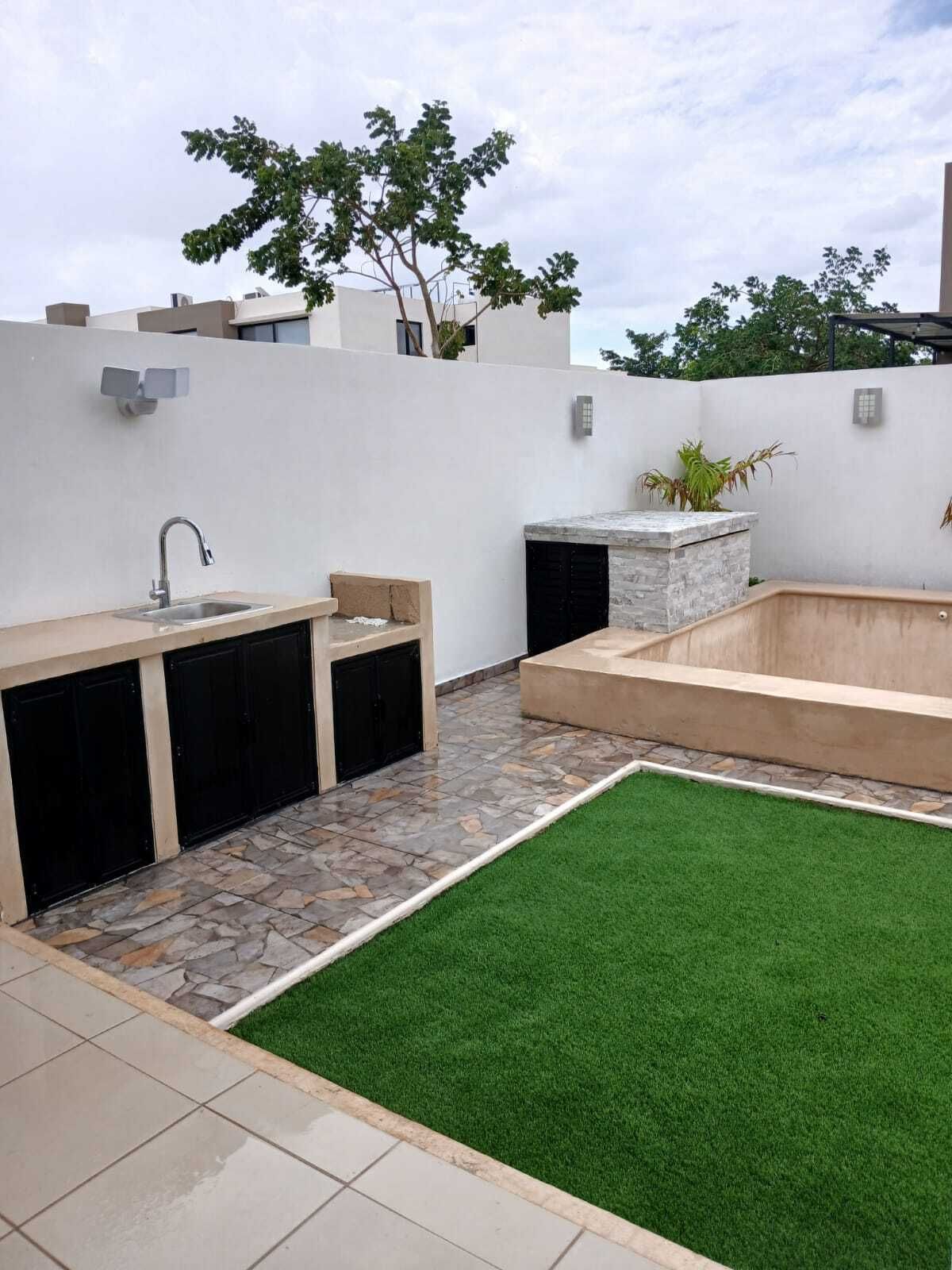 28 of 40: Vista asador