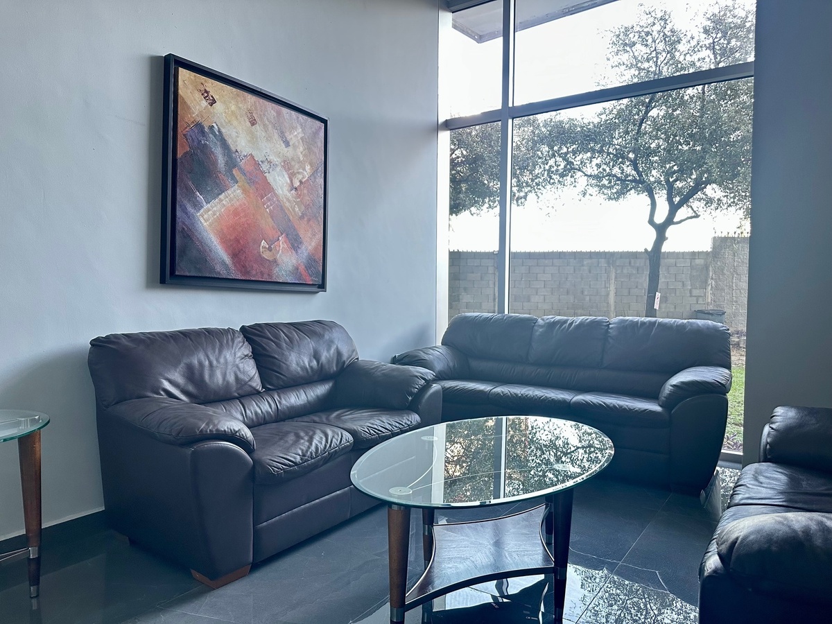 13 de 14: salita de reunion