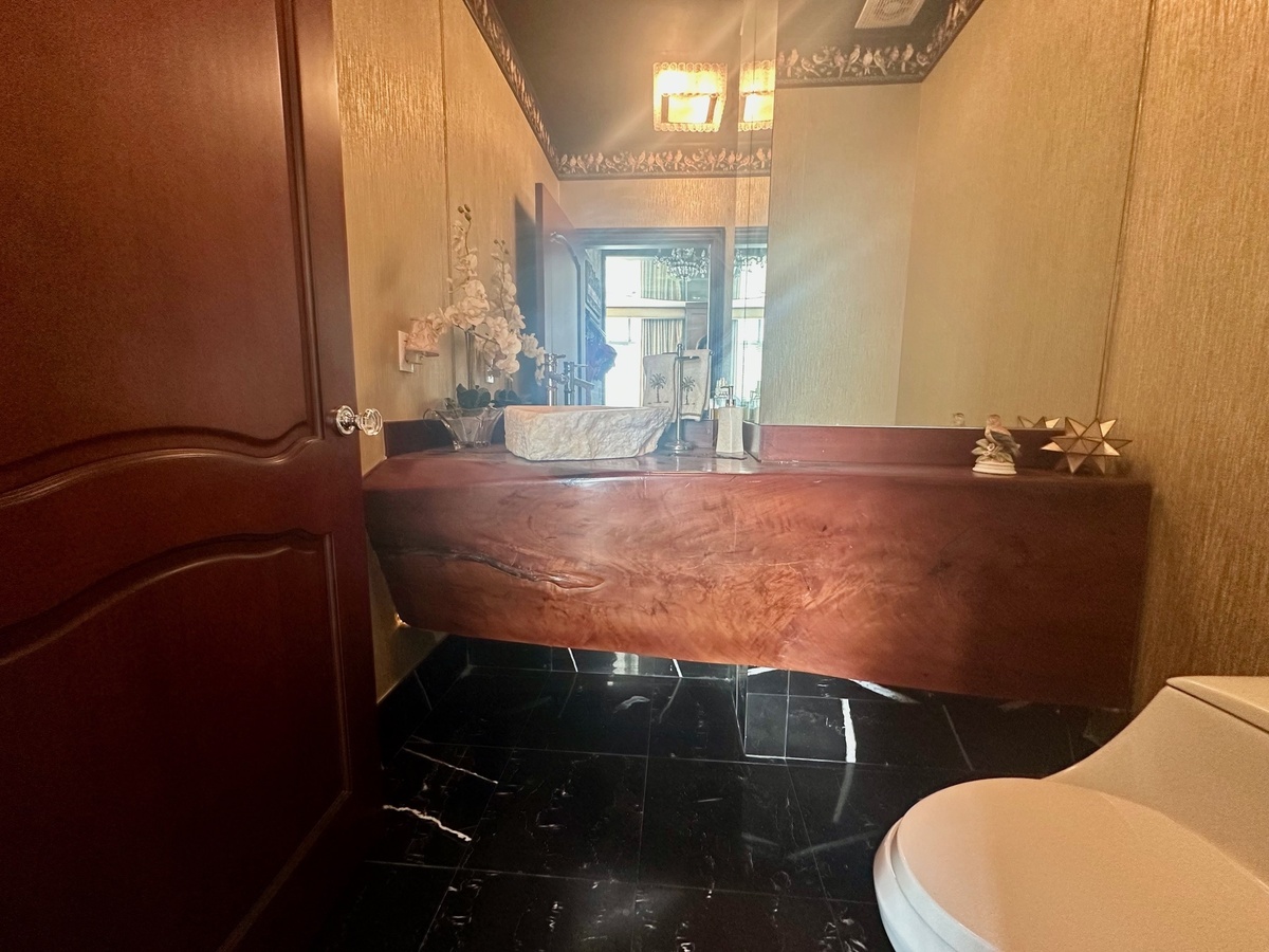 7 de 14: medio baño