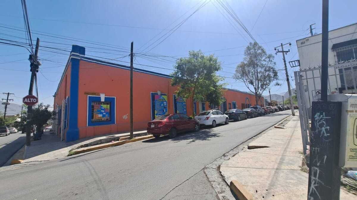 2 de 16