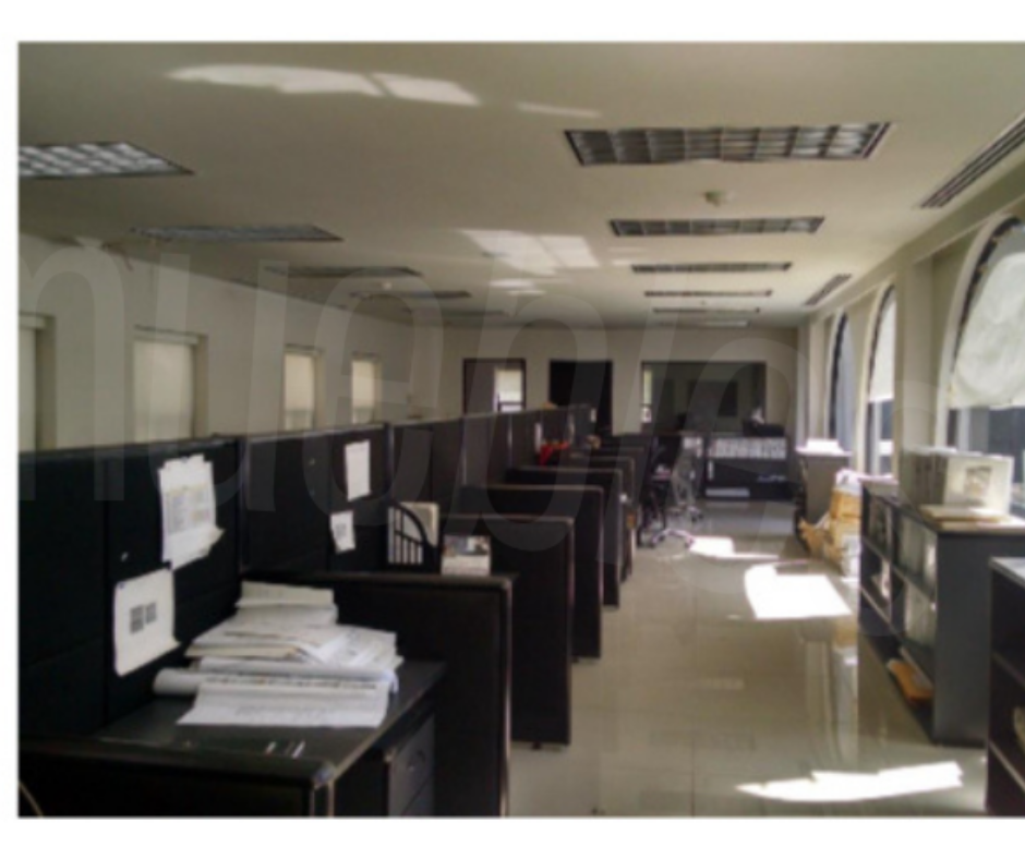 4 de 12: OFICINAS SEGUNDO PISO