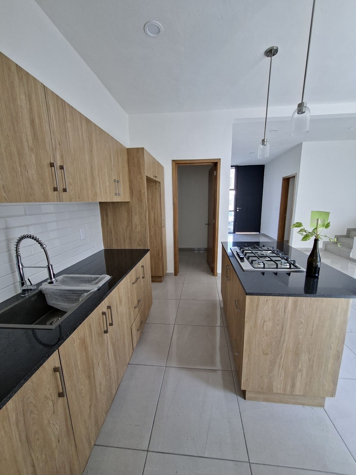 2 de 15: Cocina Equipada con Alacena/Bodega