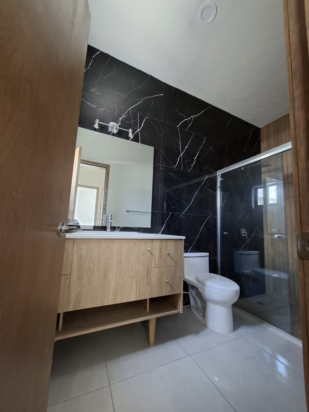 14 de 15: Baño de la Recámara Principal