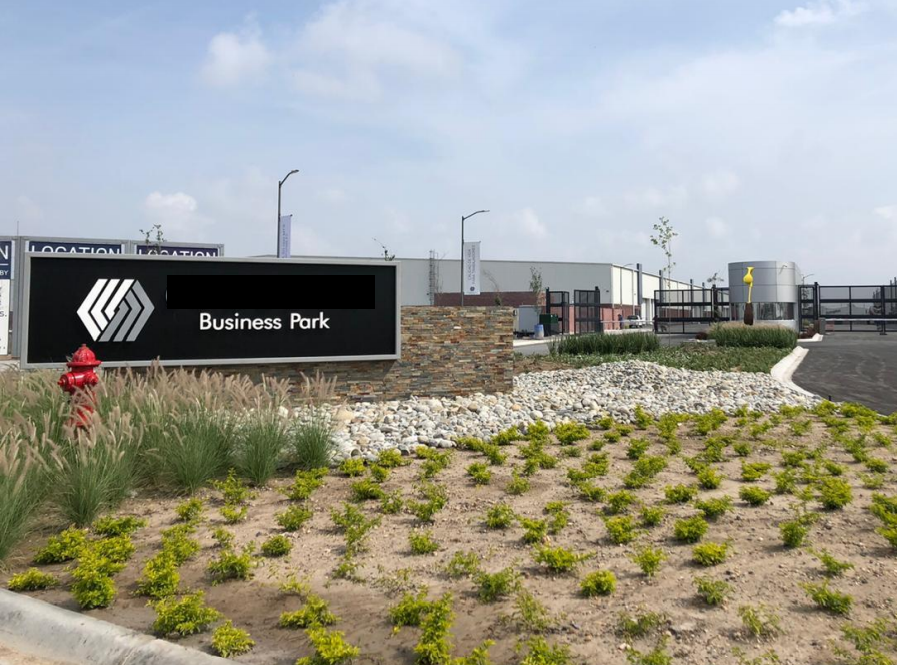 2 de 12: Entrada al parque