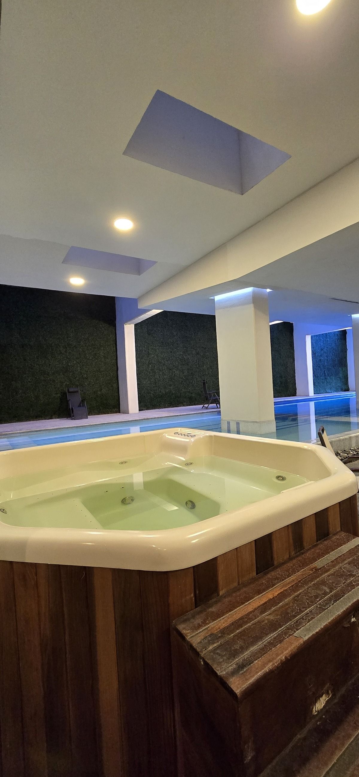 14 de 22: Areas Comunes. Jacuzzi