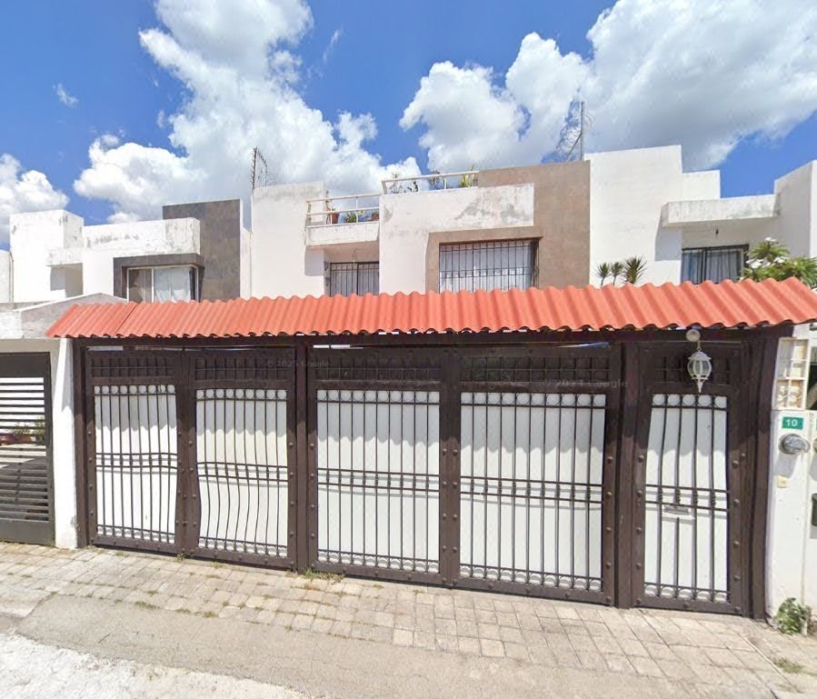 Se Vende casa en Fracc Mediterraneo, Corregidora Qro con estudio en PB