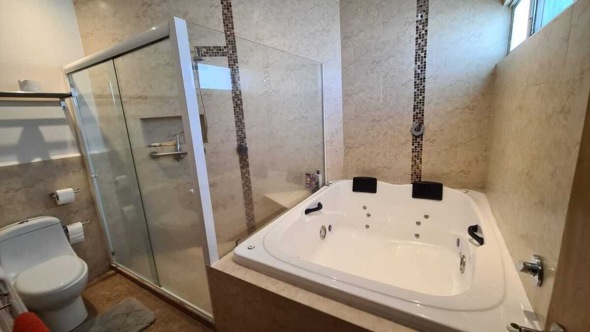 Baño recámara principal con jacuzzi