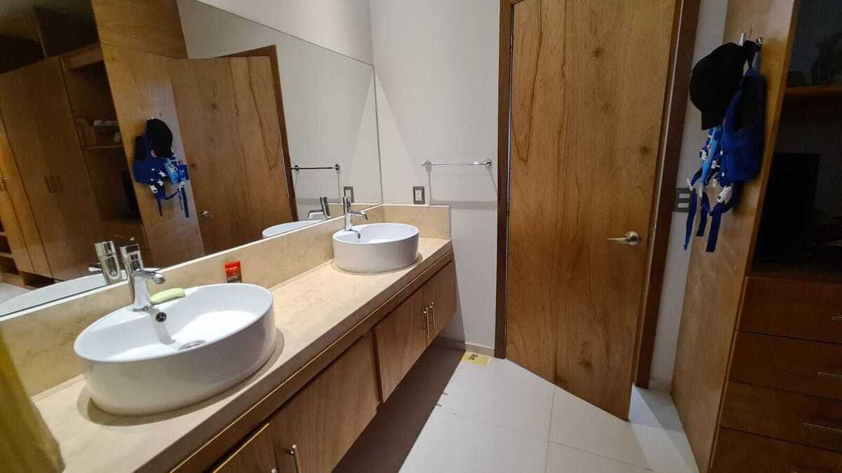 Baño recámara principal