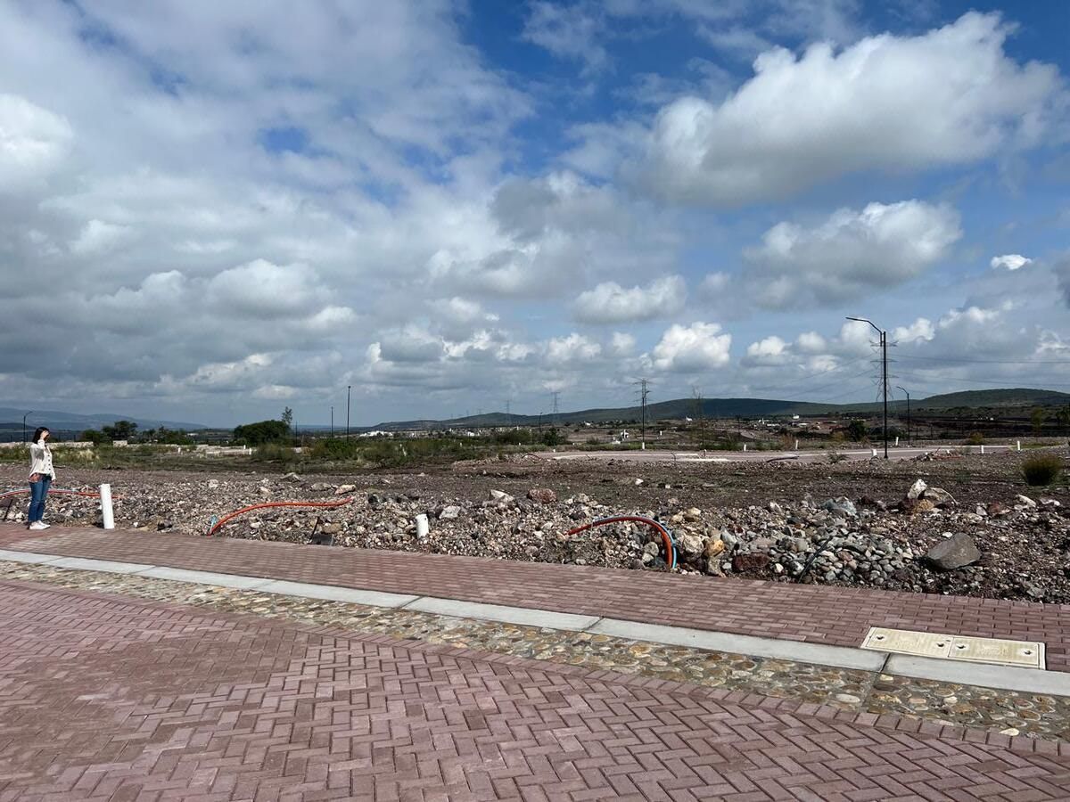 Terreno en Venta en Cd. Maderas (Bugambilia 57)