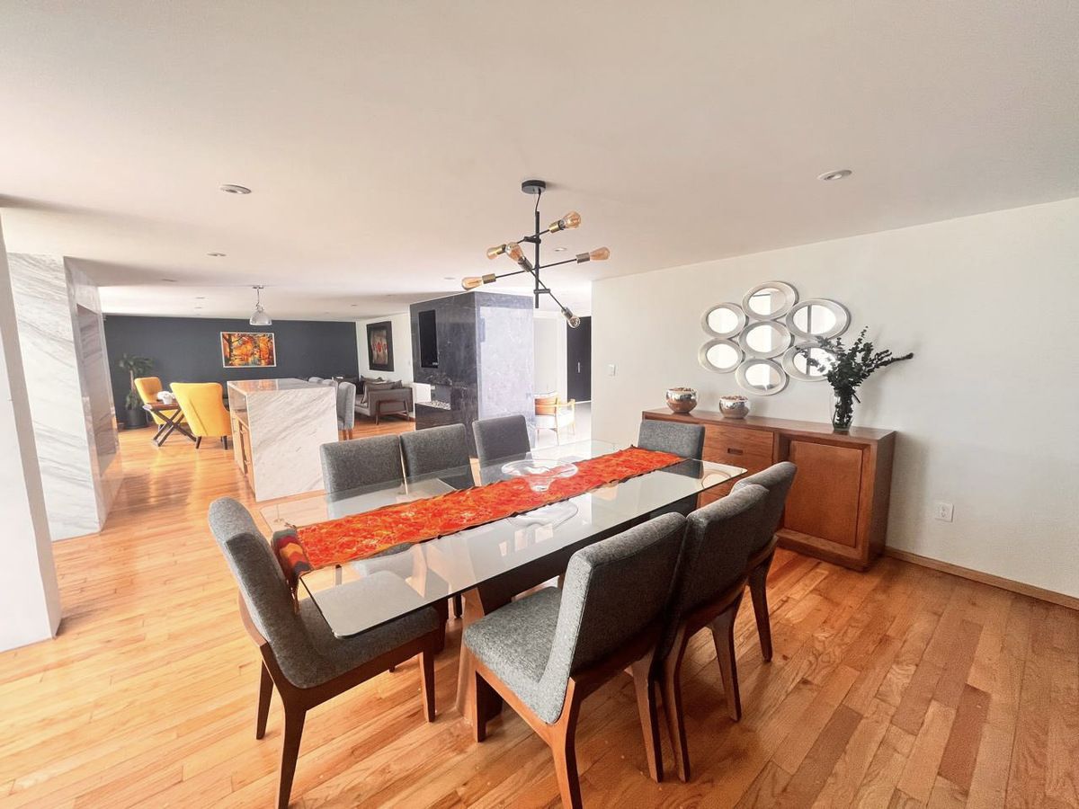 4 de 44: SALA COMEDOR