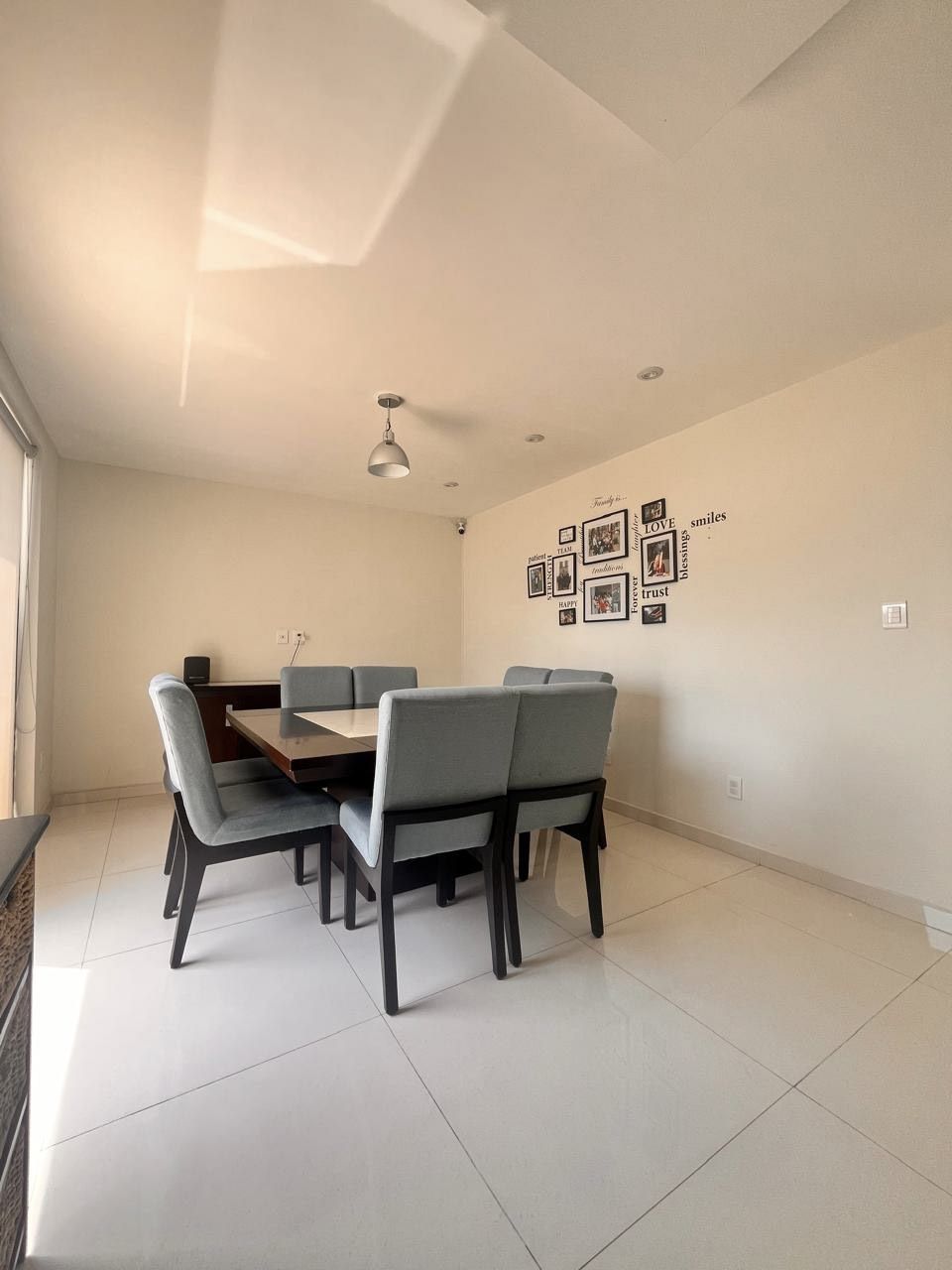 16 de 44: ANTECOMEDOR