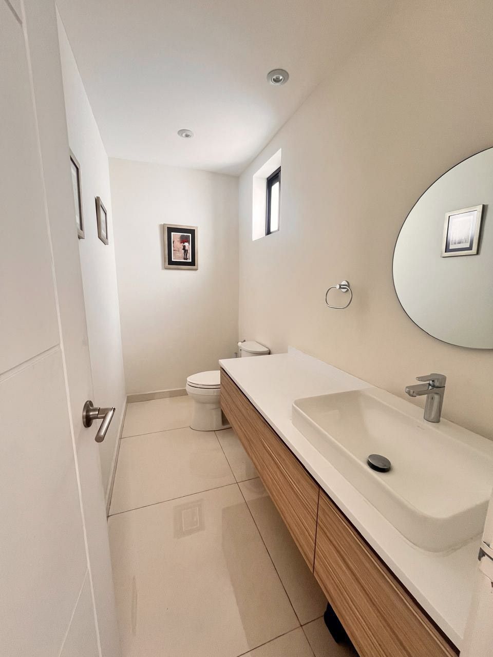 18 de 44: MEDIO BAÑO AREA SOCIAL