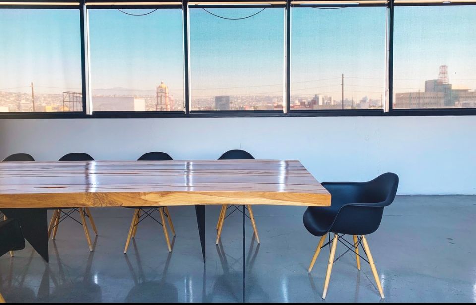 13 of 14: Sala de juntas