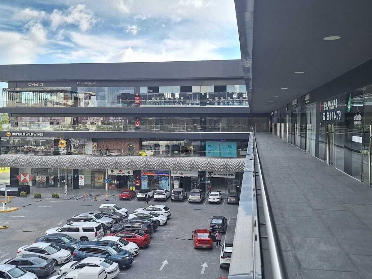 LOCALES EN VENTA EN PLAZA KENTRO EN CHOLULA , PUEBLA
