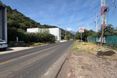 DEPÓSITO À VENDA OU ALUGUEL AVENIDA COINTZIO SAÍDA PARA PÁTZCUARO