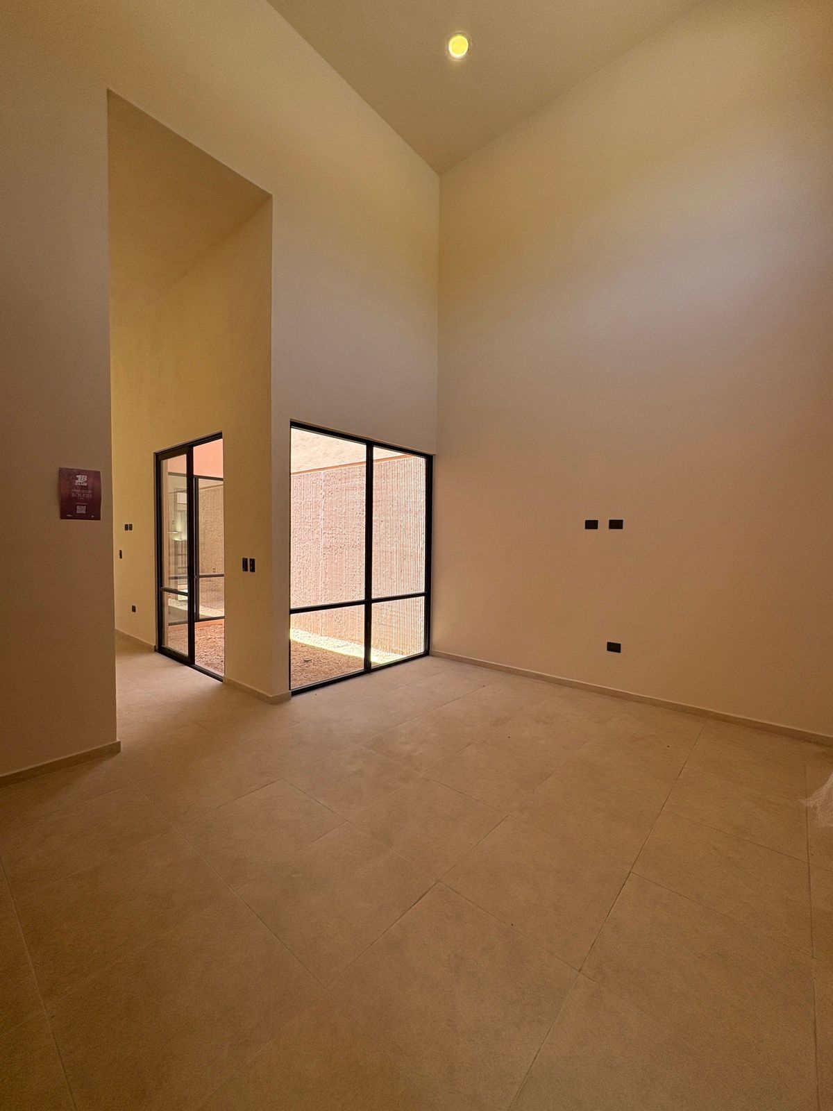 3 de 23: Sala a doble altura