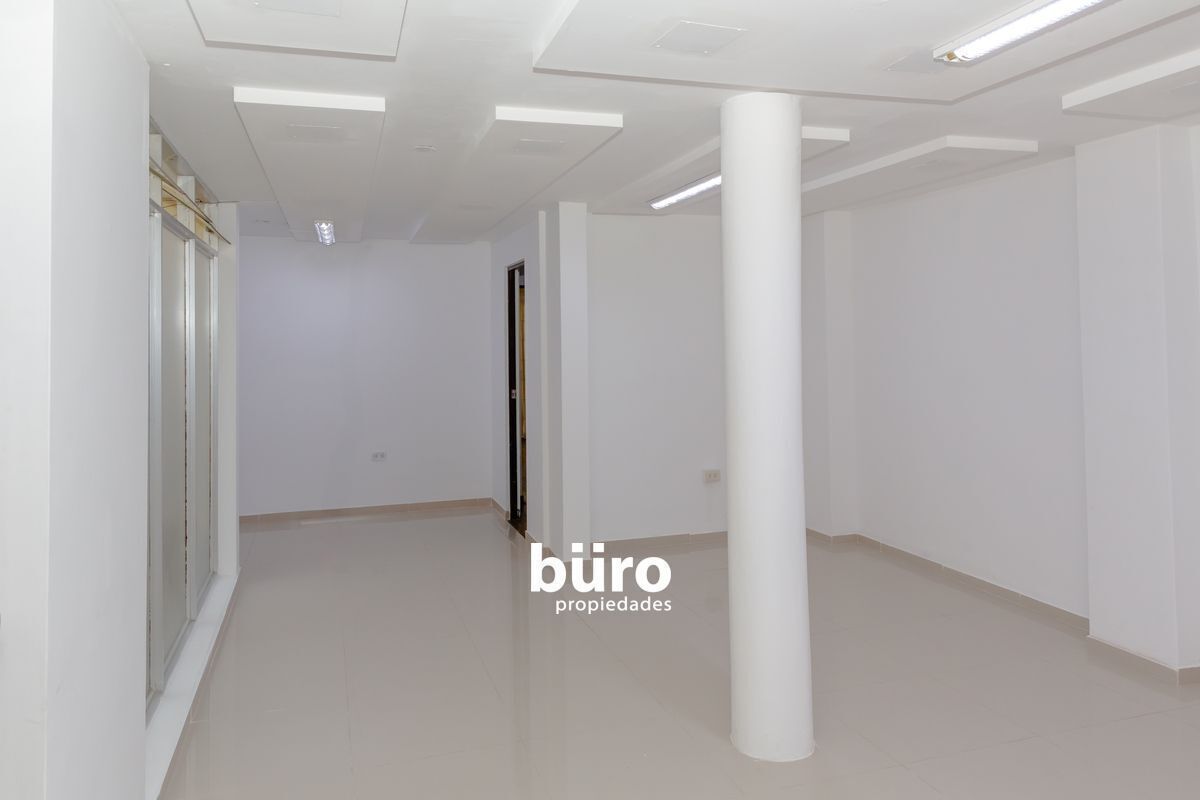 5 de 16: Ambiente que puede ser ideal para sala de espera.
