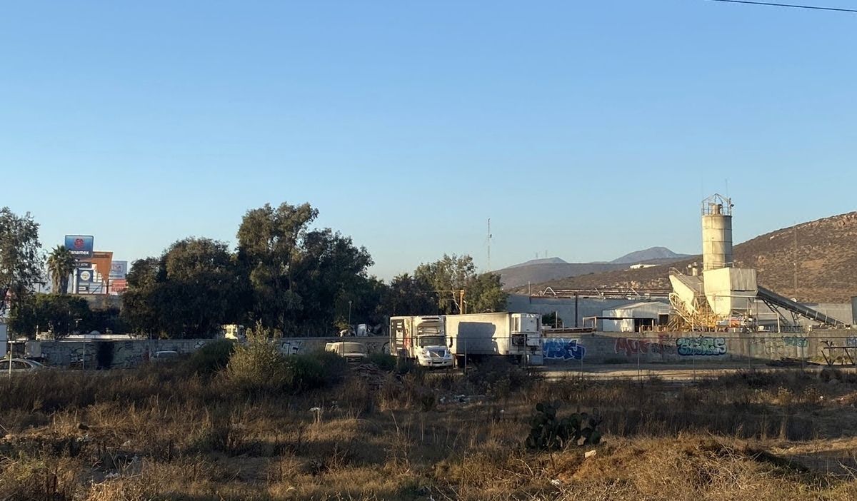Venta de Terreno Ideal para Proyecto de Plaza Comercial, Ensenada, B.C.