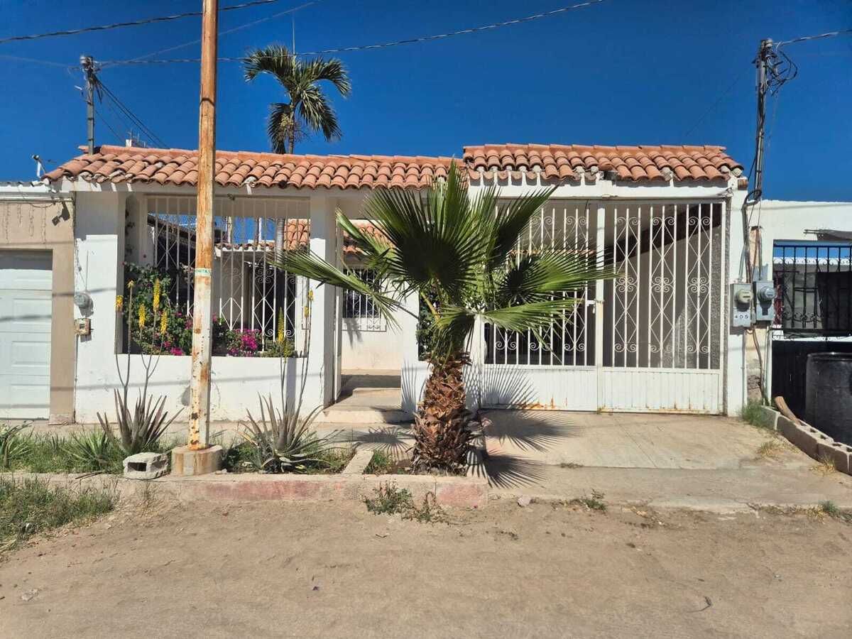 1 de 50: Fachada