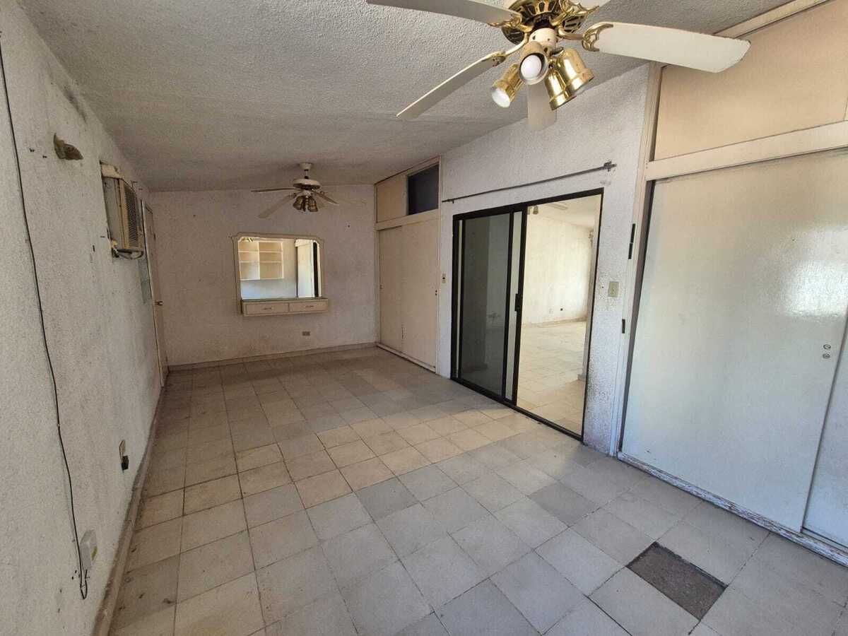 17 of 36: Habitación
