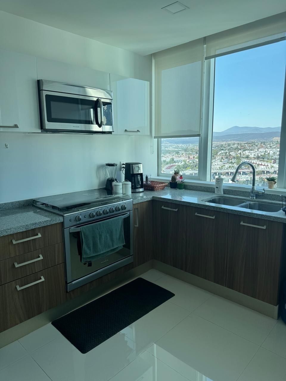 3 of 16: Cocina