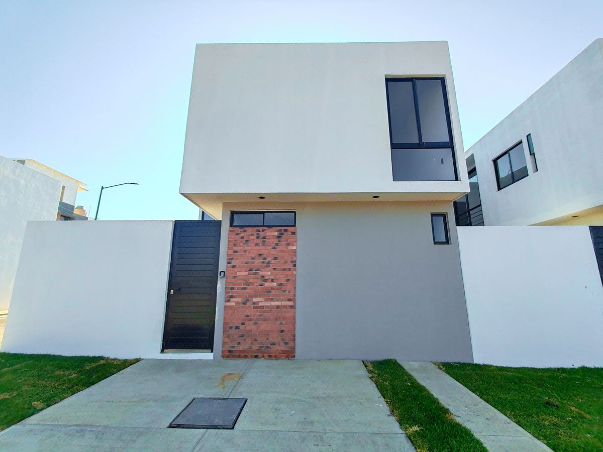 Casas en Venta en Zona Norte de Villa de Álvarez,vista Bugambilias
