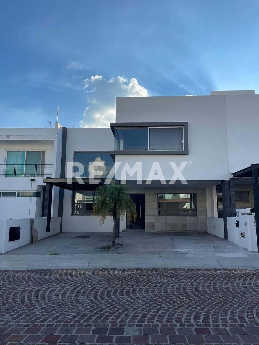 CASA EN VENTA NUEVA EN CUMBRES DEL LAGO CON RECAMARA EN PB Y BAÑO COMPLETO DIAB6, foto 1 de 13
