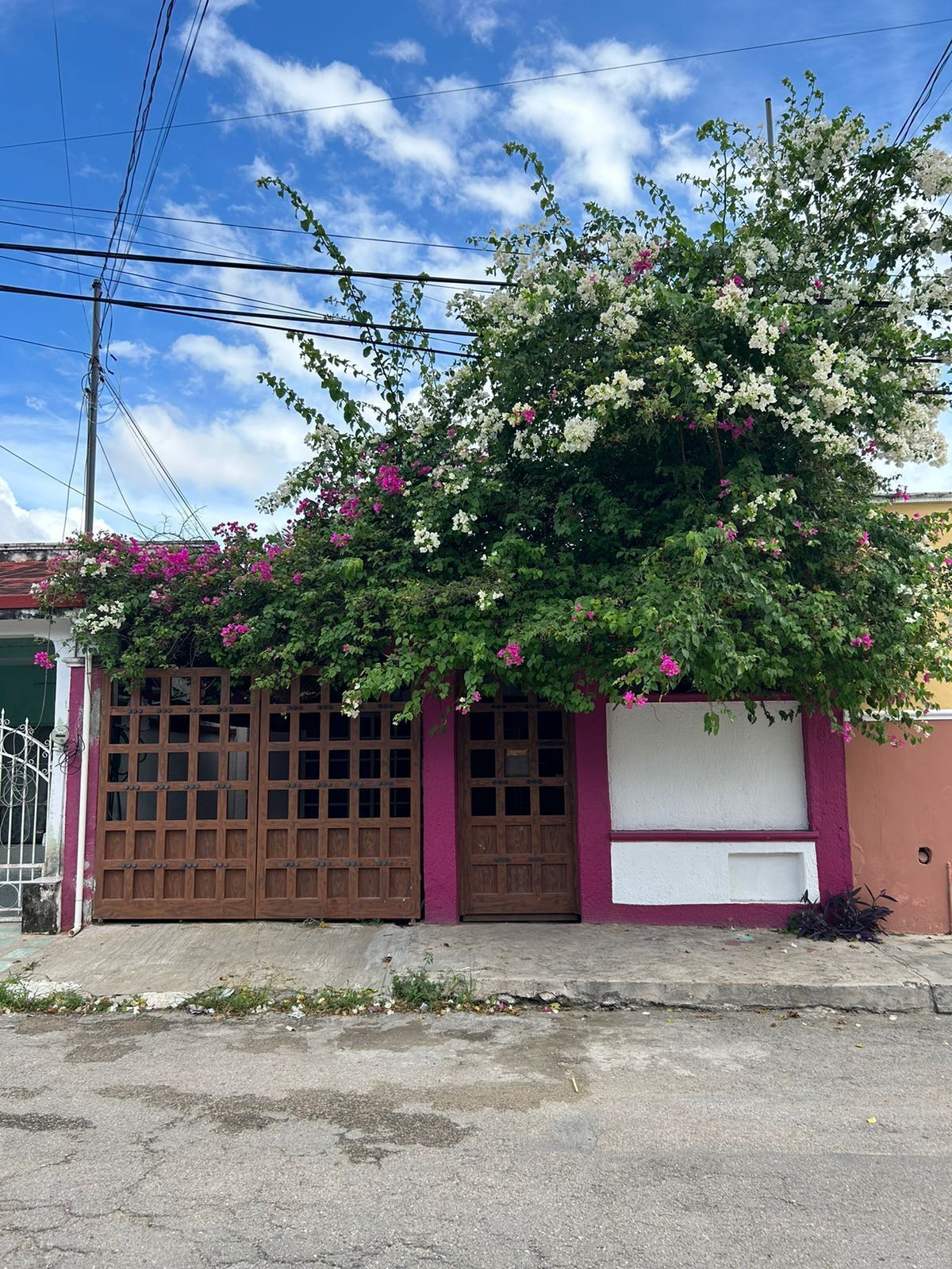 3 de 10: Fachada principal