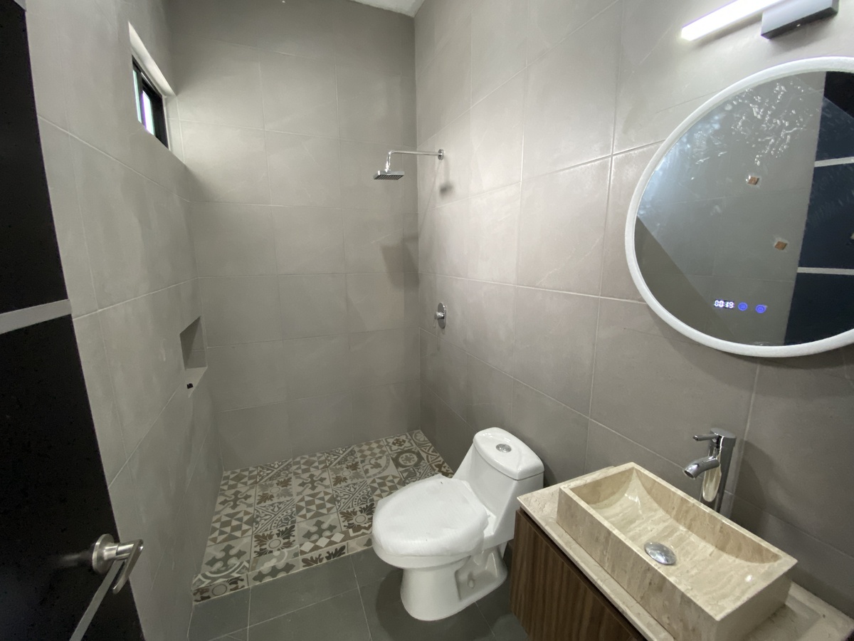 12 de 28: Baño completo