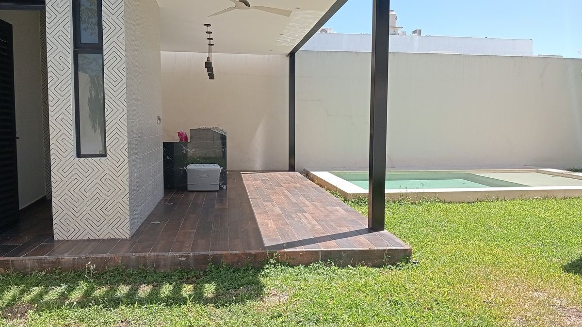 6 de 14: Terraza piscina