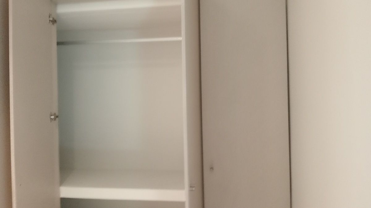 12 de 14: Closets en recámaras.