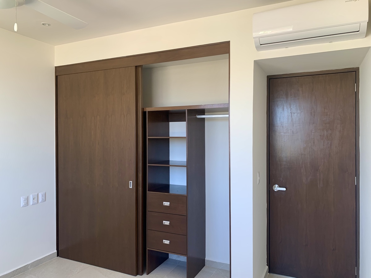 31 of 43: Recámara Secundaria