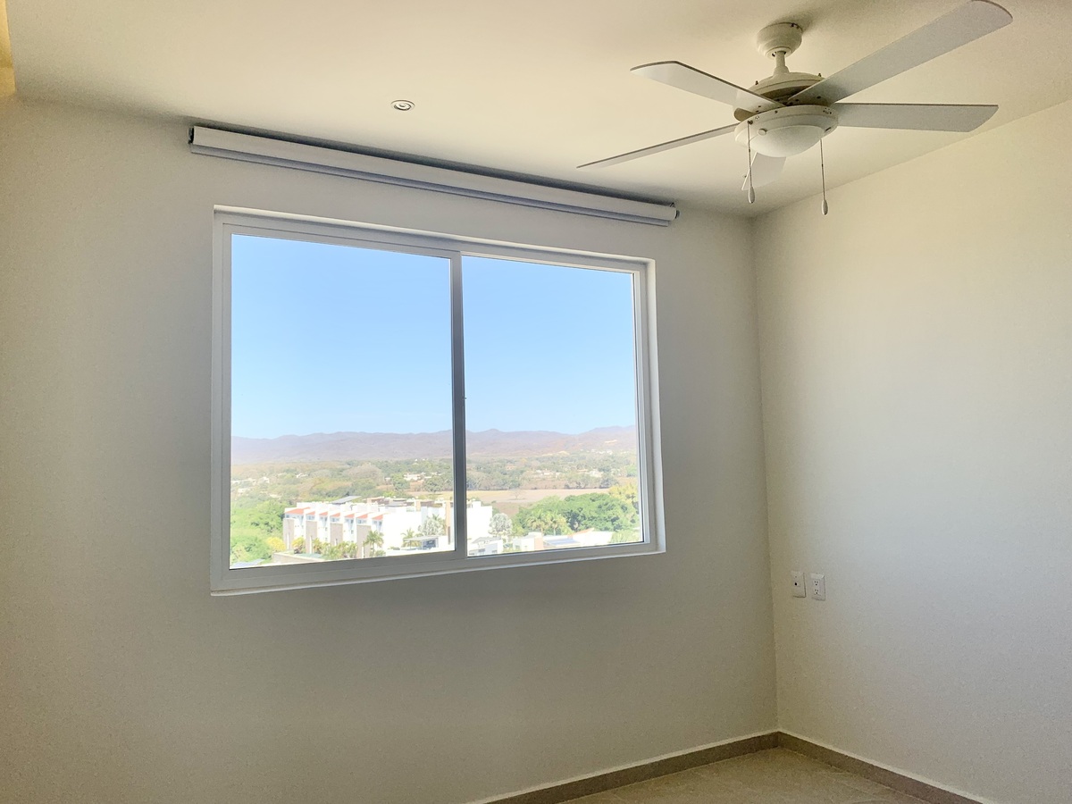 32 of 43: Recámara Secundaria