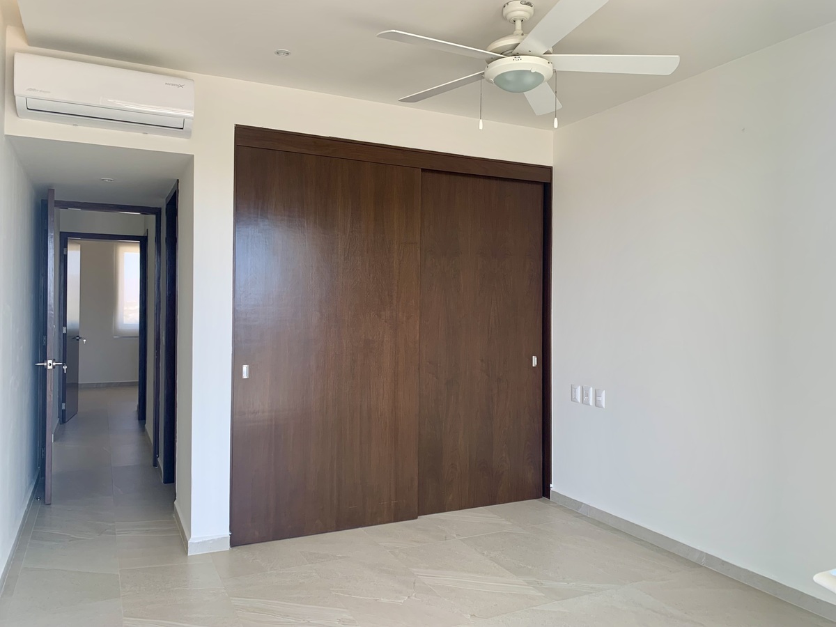 33 of 43: Recámara Principal