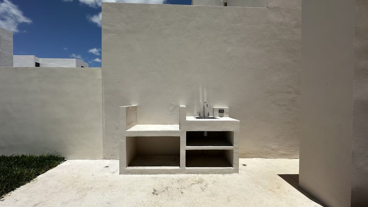 18 de 26: PATIO AREA PARA ASADOR