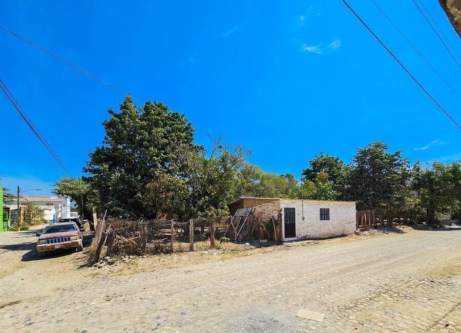 Terreno habitalcional en el centro de Ixtapa Jalisco