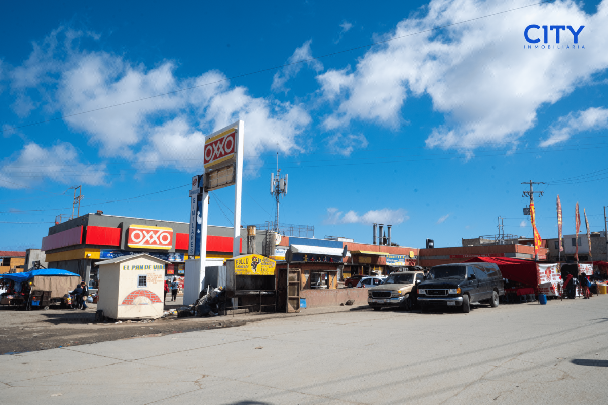 Plaza Comercial en Venta ( Villa del Campo)