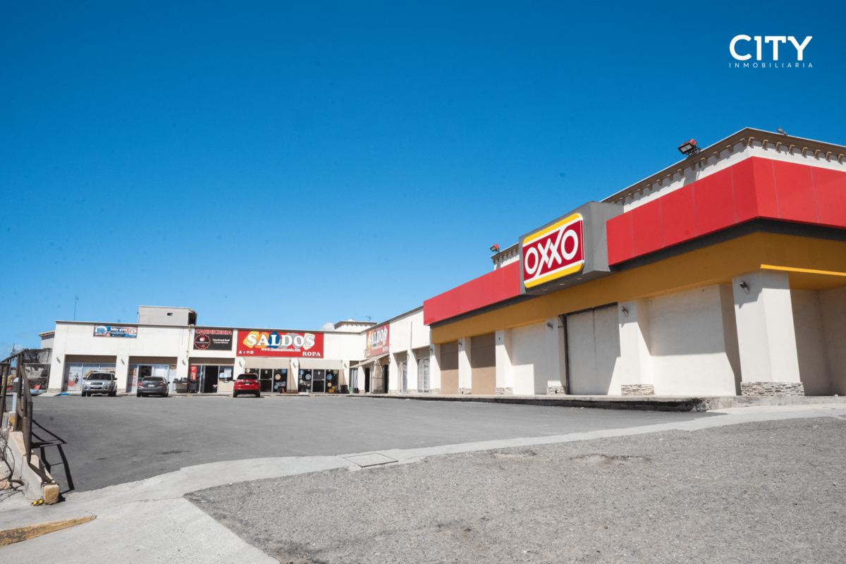 Plaza Comercial en Venta ( Plaza Versalles)