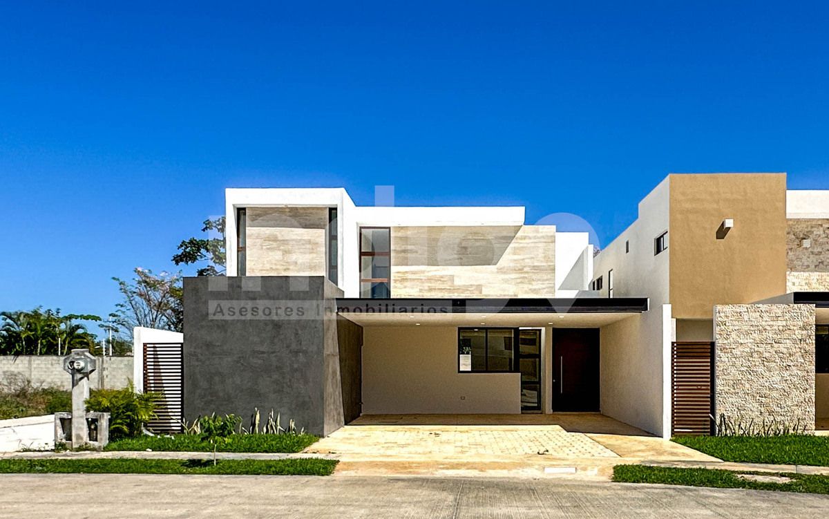 Casa en Venta en Mérida en Privada Parque Natura, Sitpach