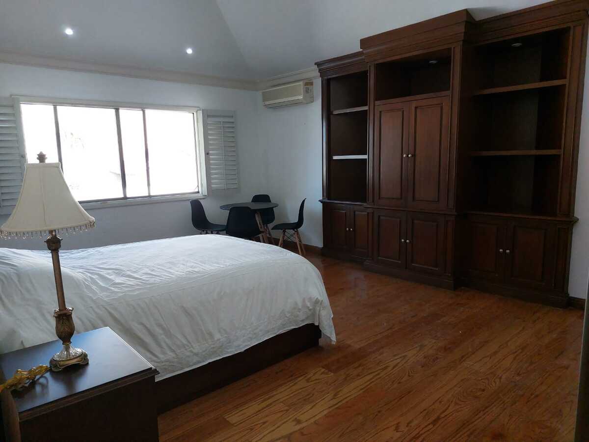 1 de 7: Cama Queen