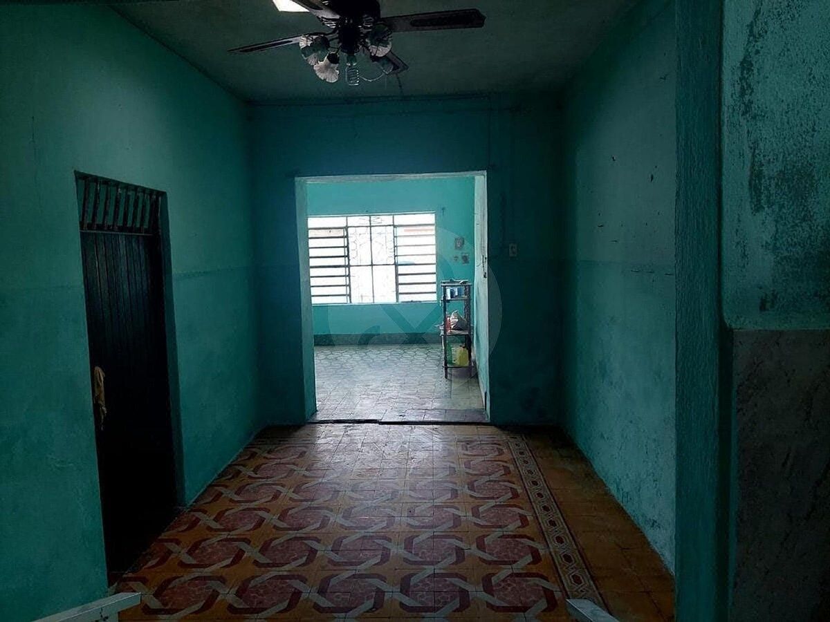 Venta de Casa para remodelar en el Centro de 3 Habitaciones - foto 4
