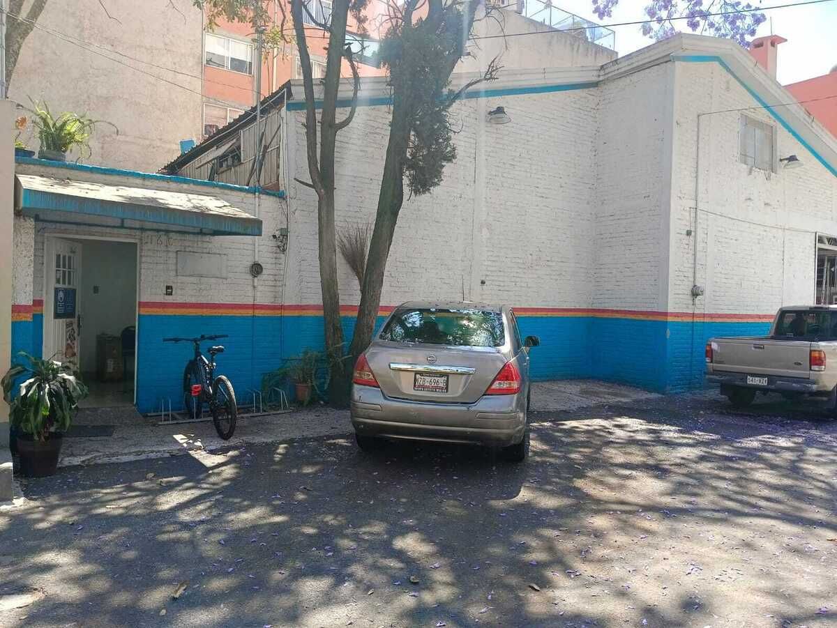 2 de 16