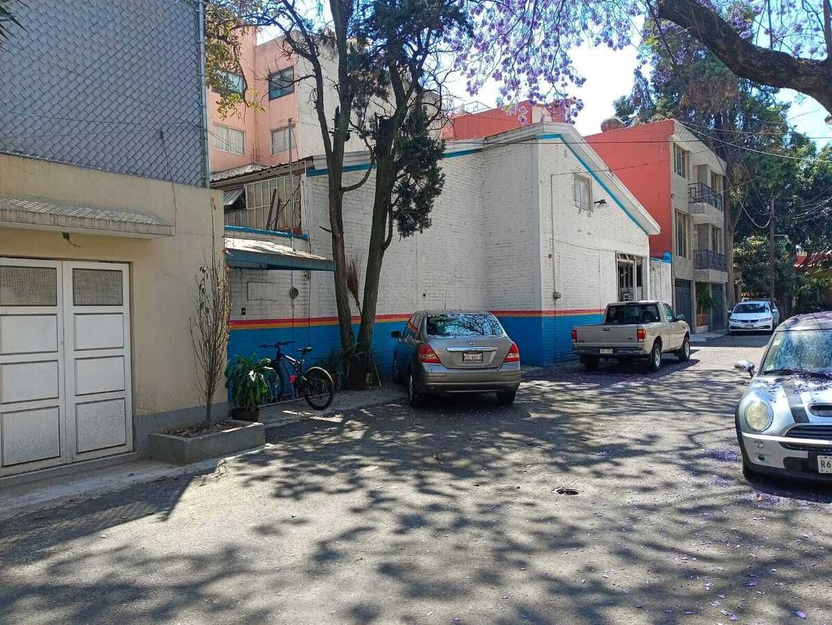 3 de 16